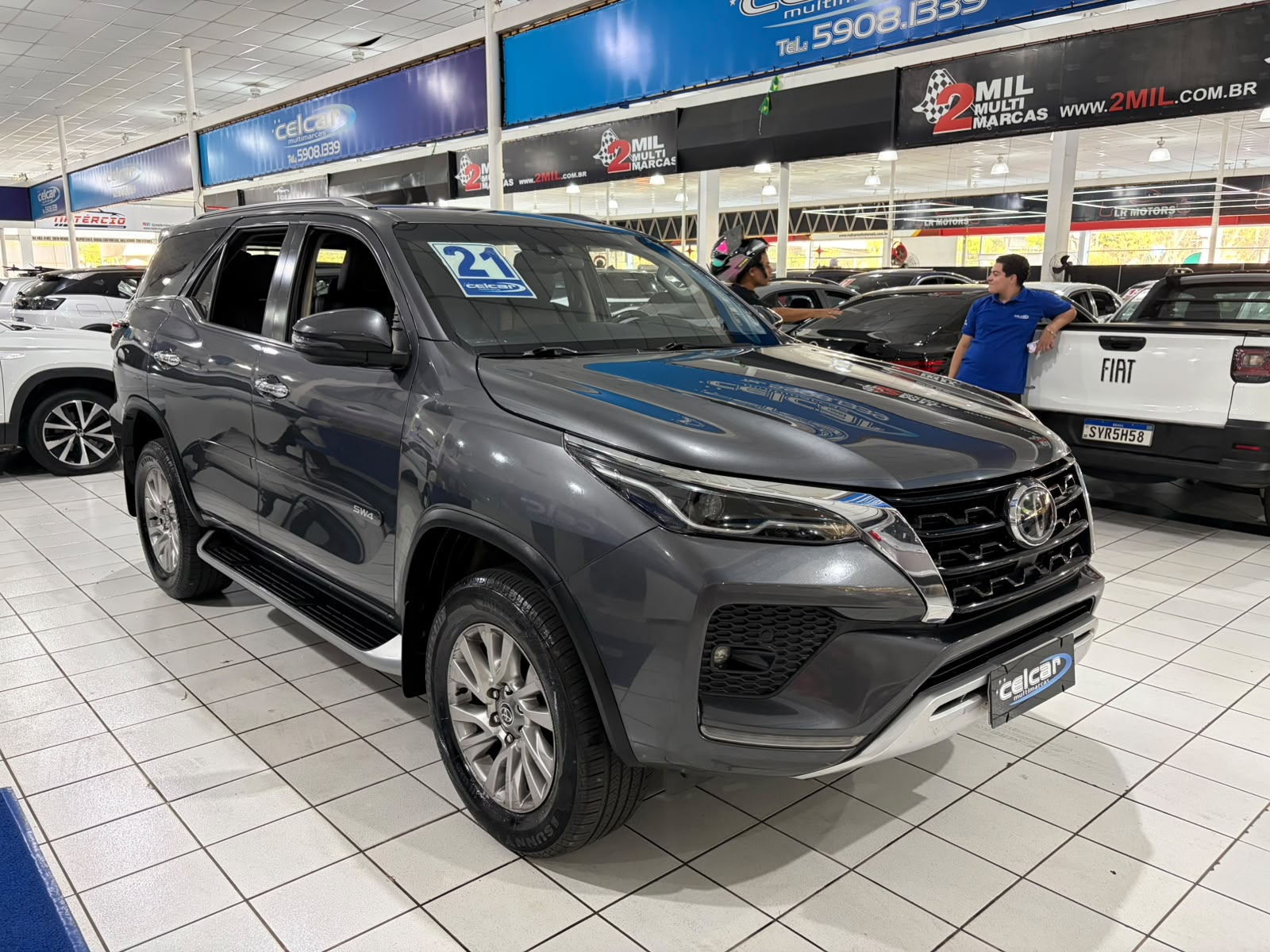 TOYOTA HILUX SW4