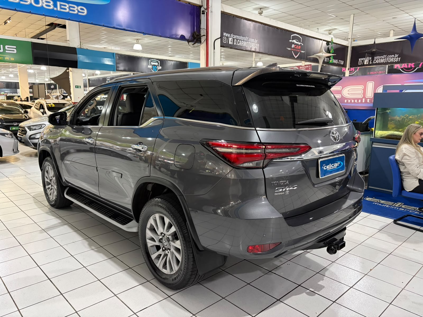 TOYOTA HILUX SW4