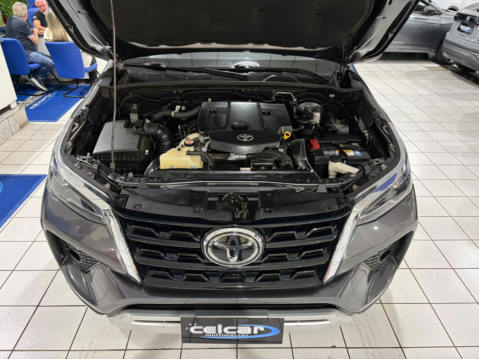 TOYOTA HILUX SW4