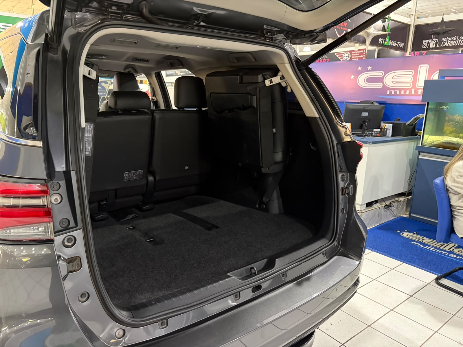 TOYOTA HILUX SW4