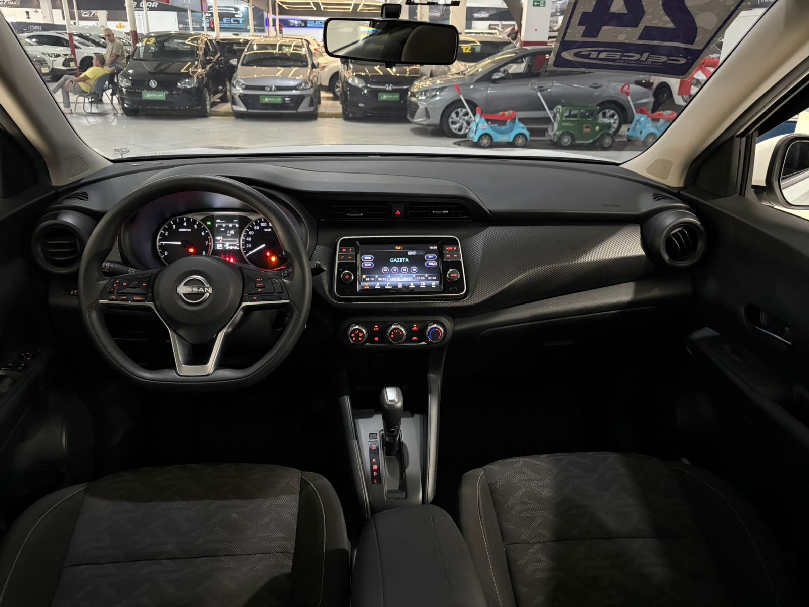 NISSAN KICKS
