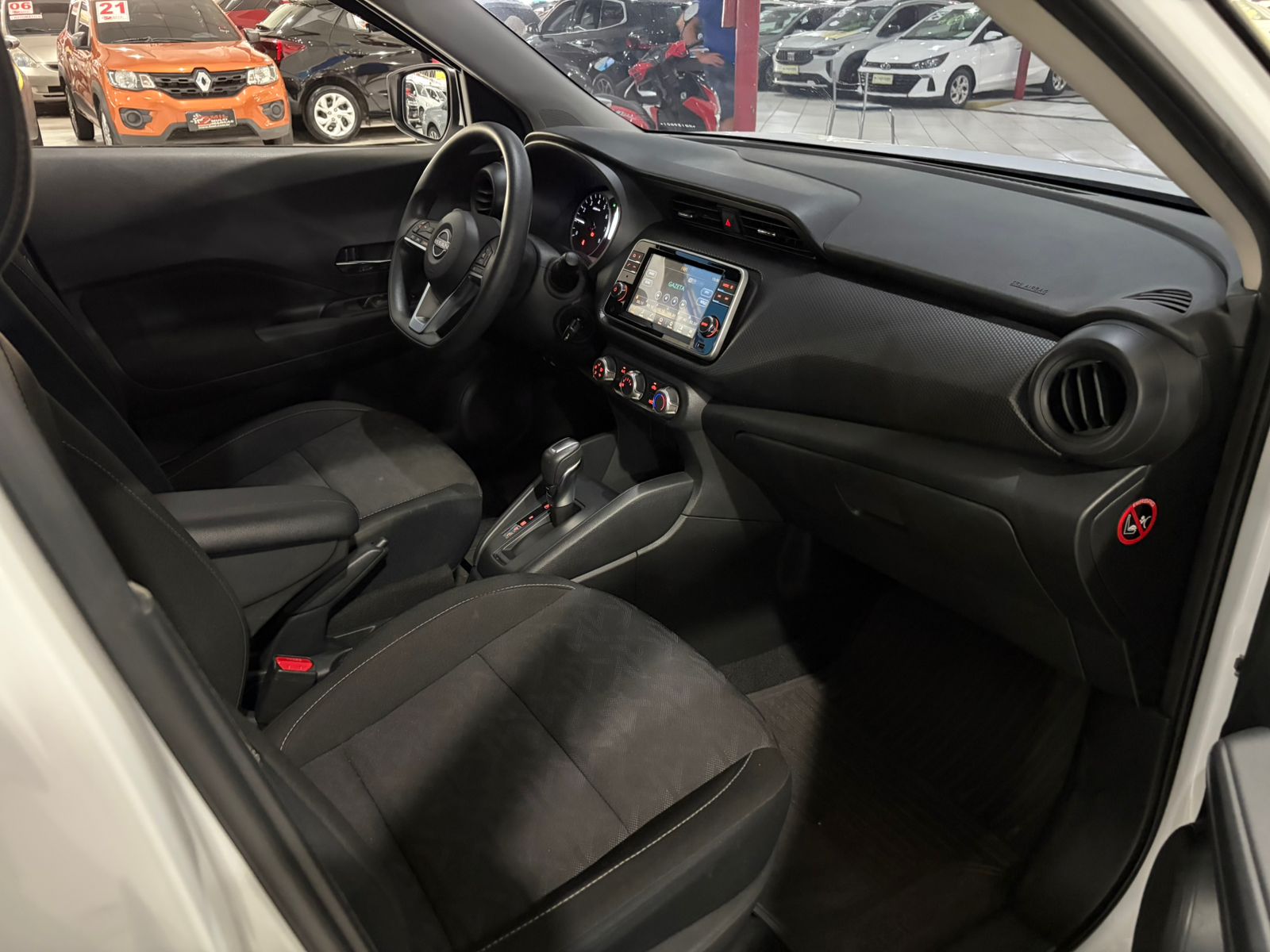 NISSAN KICKS