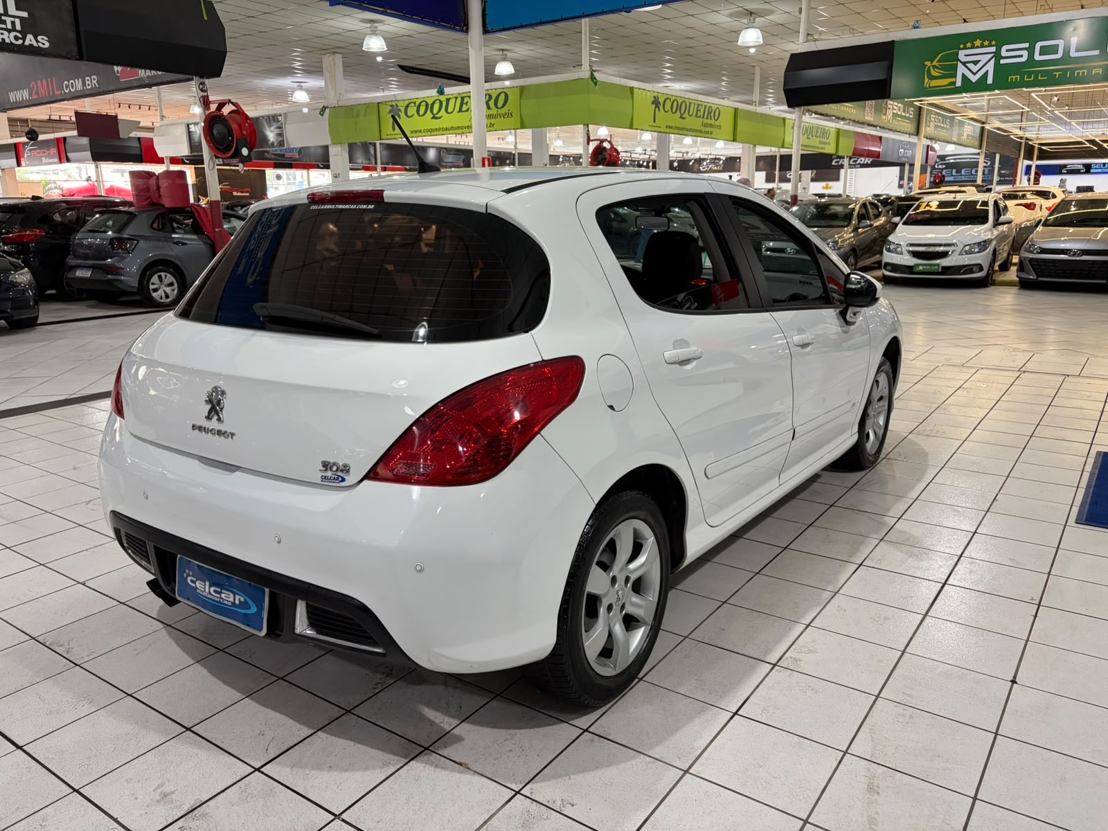 PEUGEOT 308