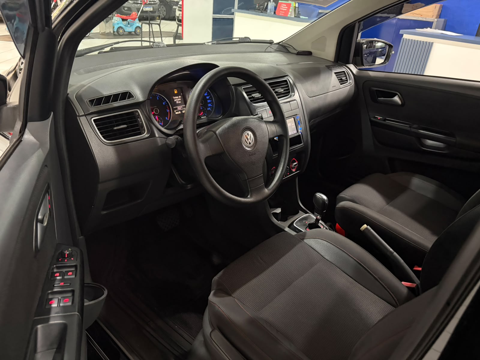 VOLKSWAGEN FOX