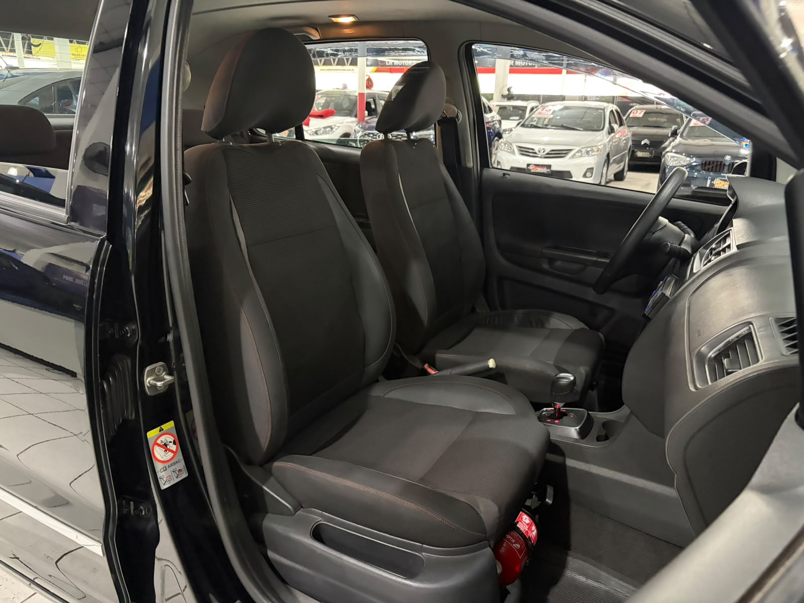 VOLKSWAGEN FOX