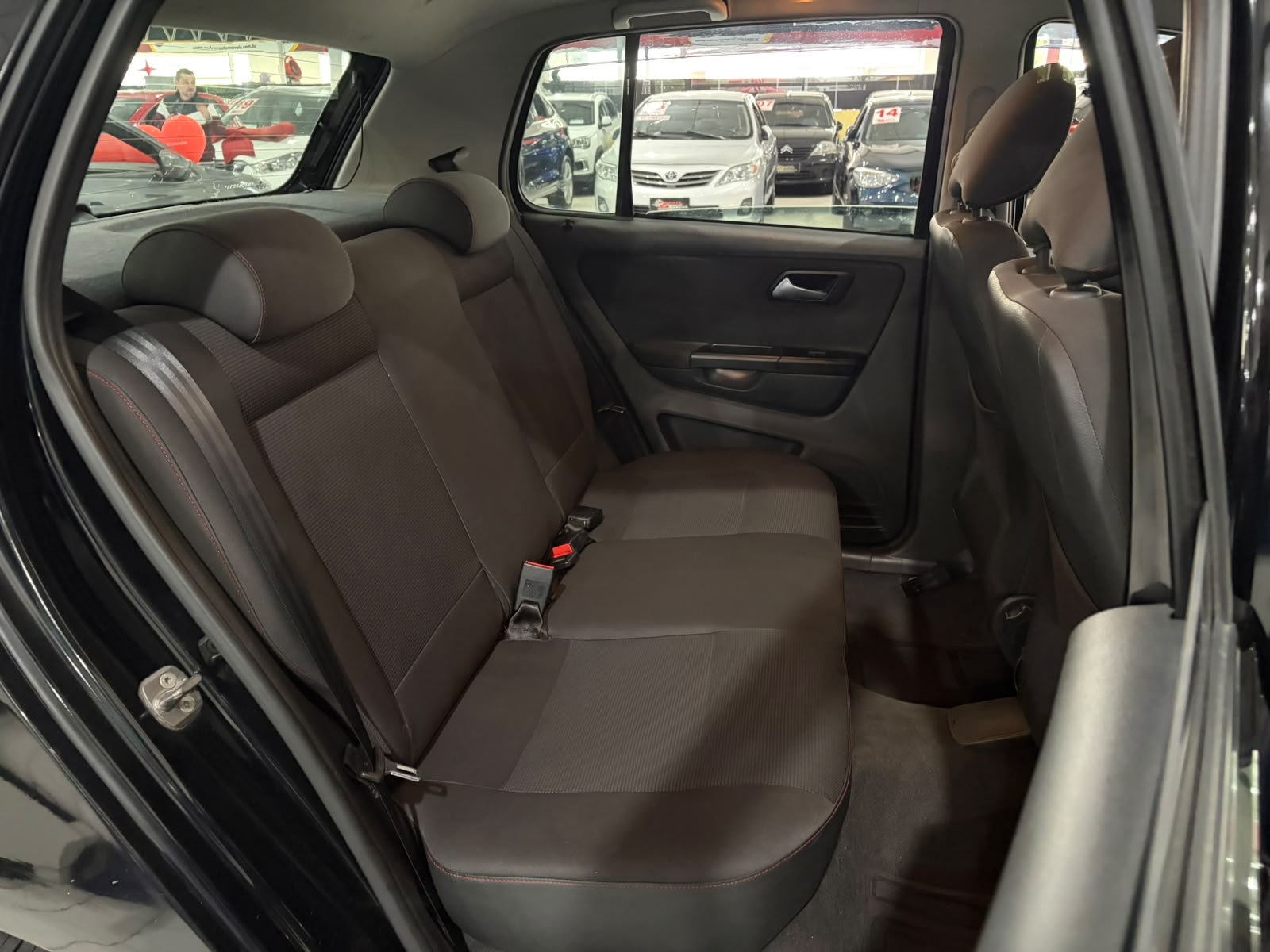 VOLKSWAGEN FOX