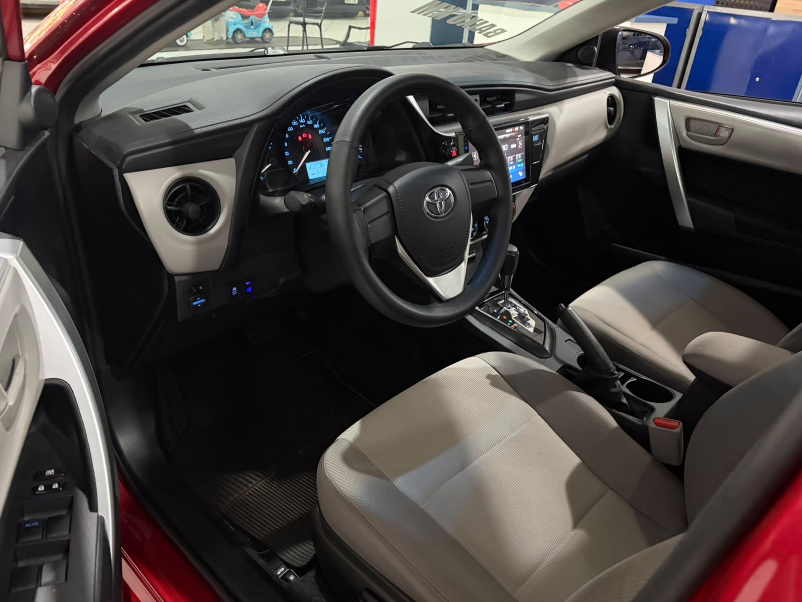 TOYOTA COROLLA