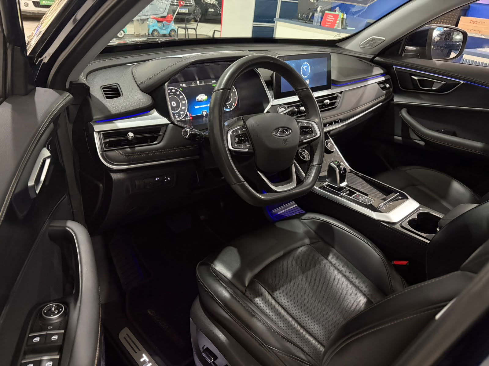 CHERY TIGGO 8