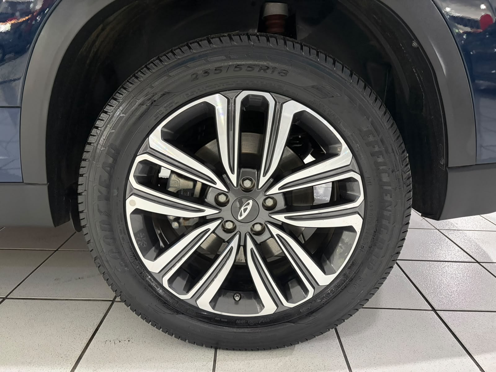 CHERY TIGGO 8