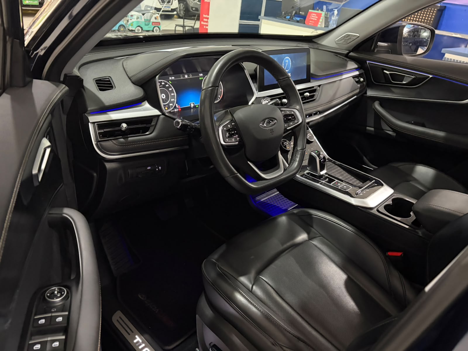 CHERY TIGGO 8