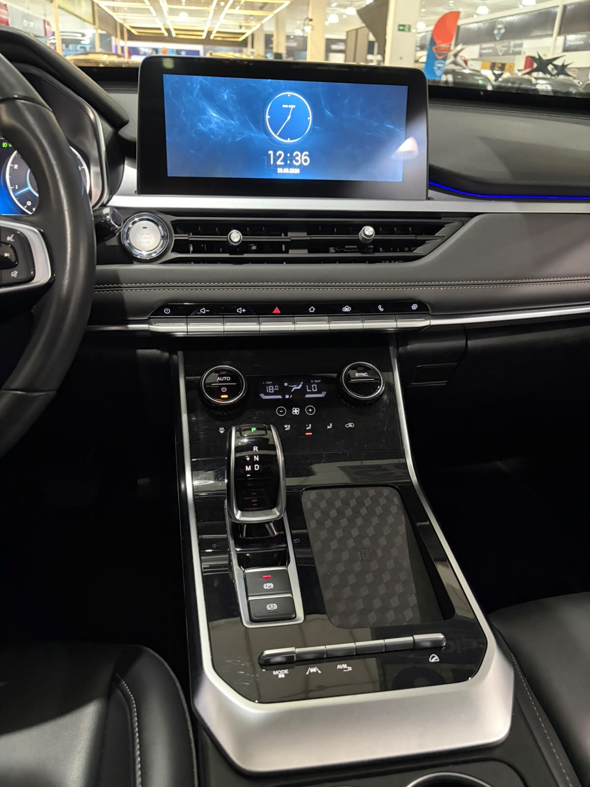 CHERY TIGGO 8
