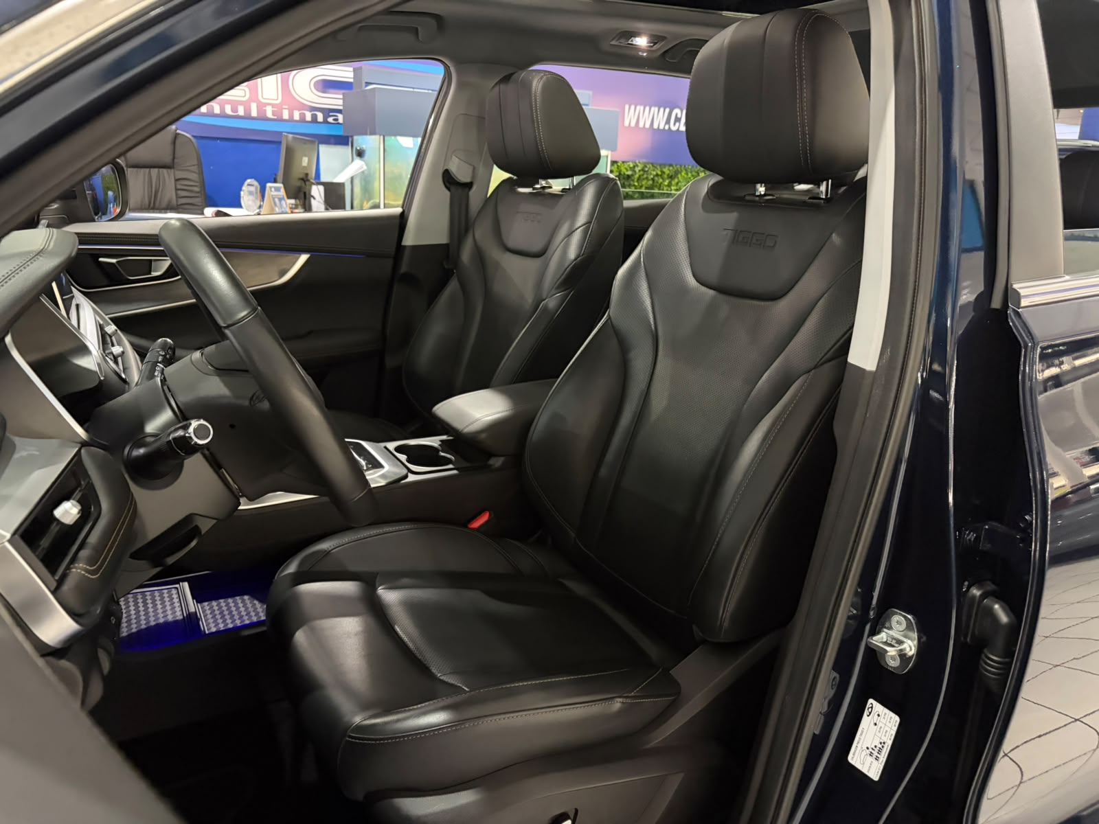 CHERY TIGGO 8