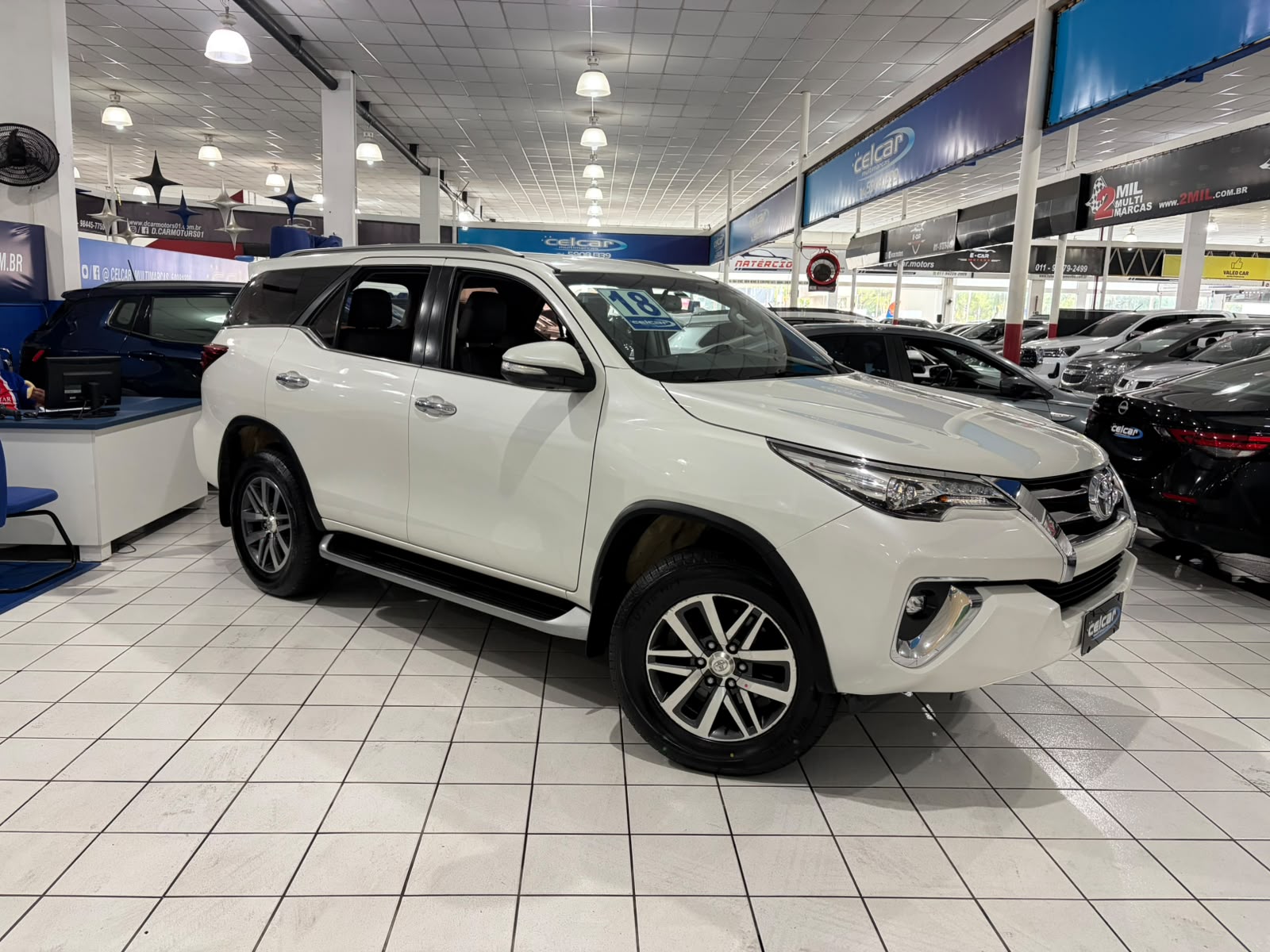 TOYOTA HILUX SW4