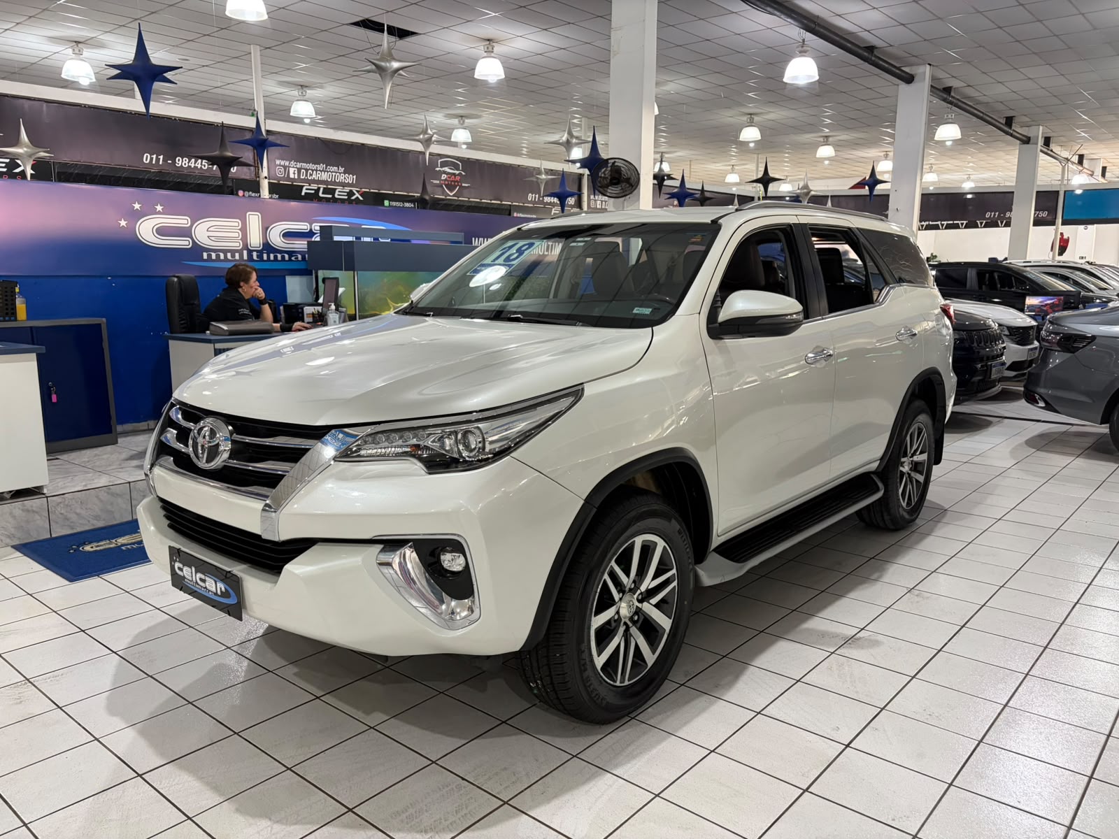 TOYOTA HILUX SW4