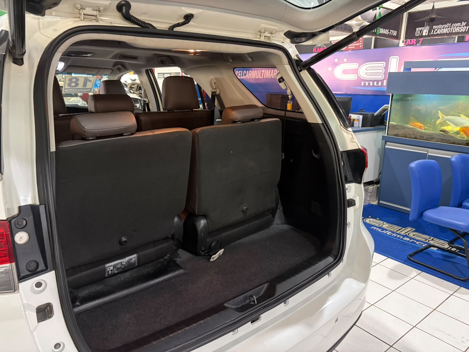 TOYOTA HILUX SW4