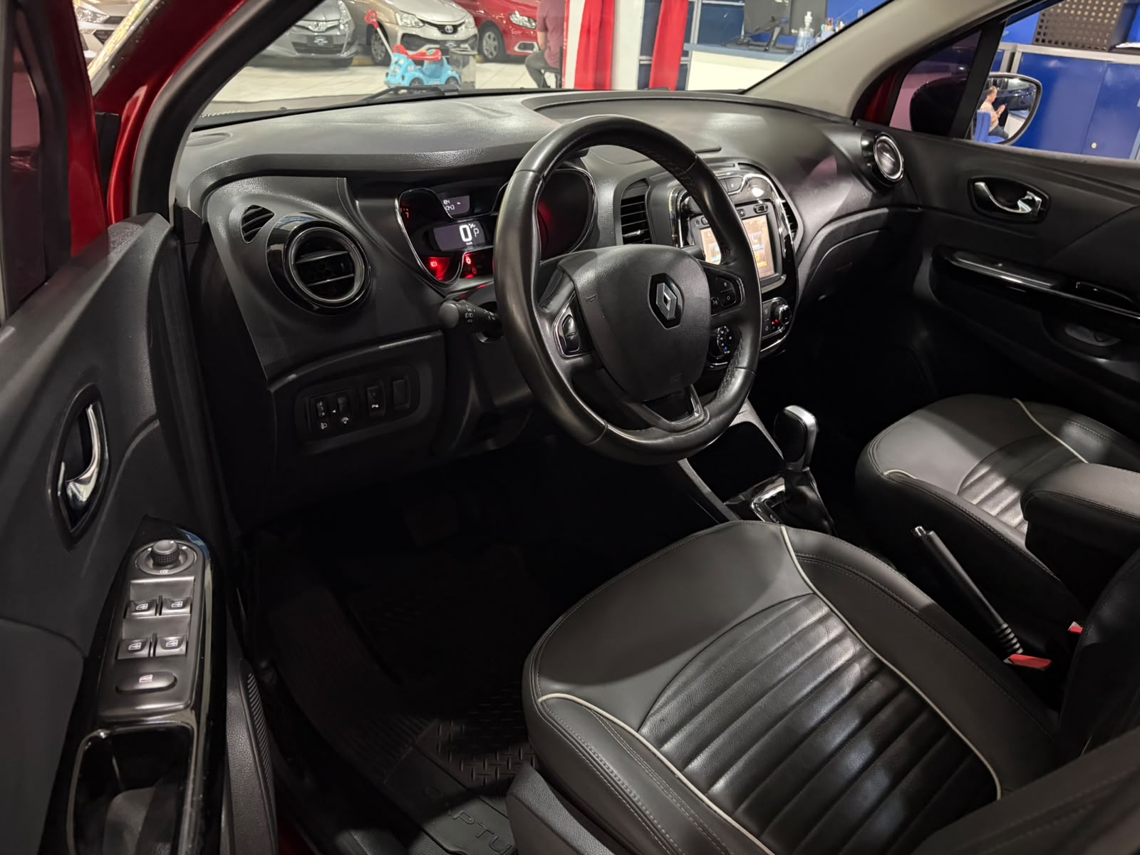 RENAULT CAPTUR
