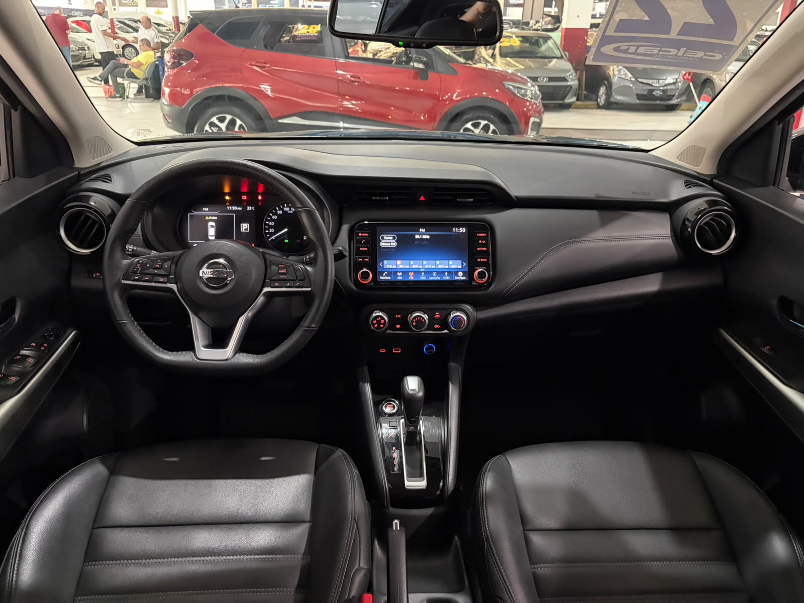 NISSAN KICKS