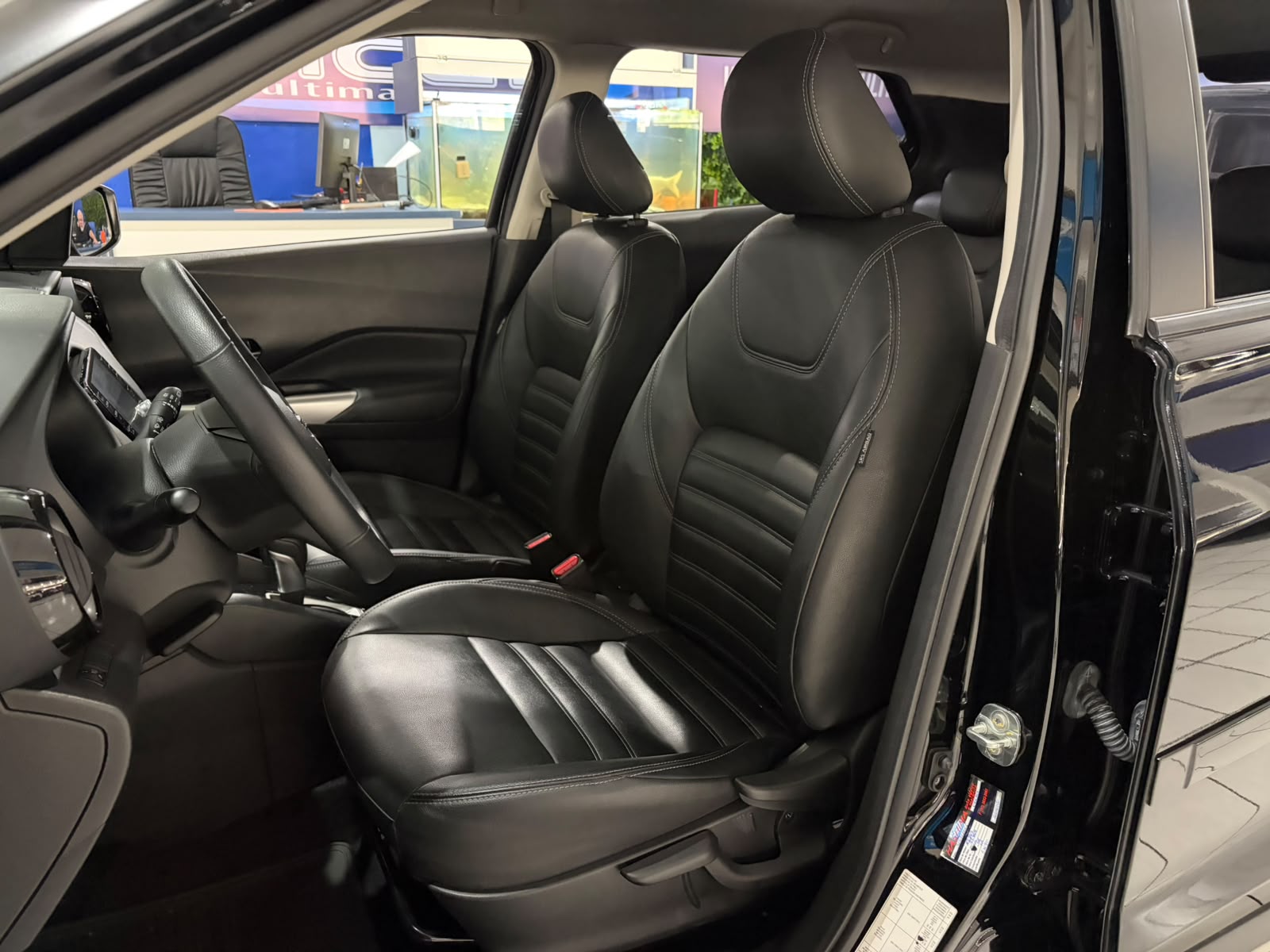 NISSAN KICKS