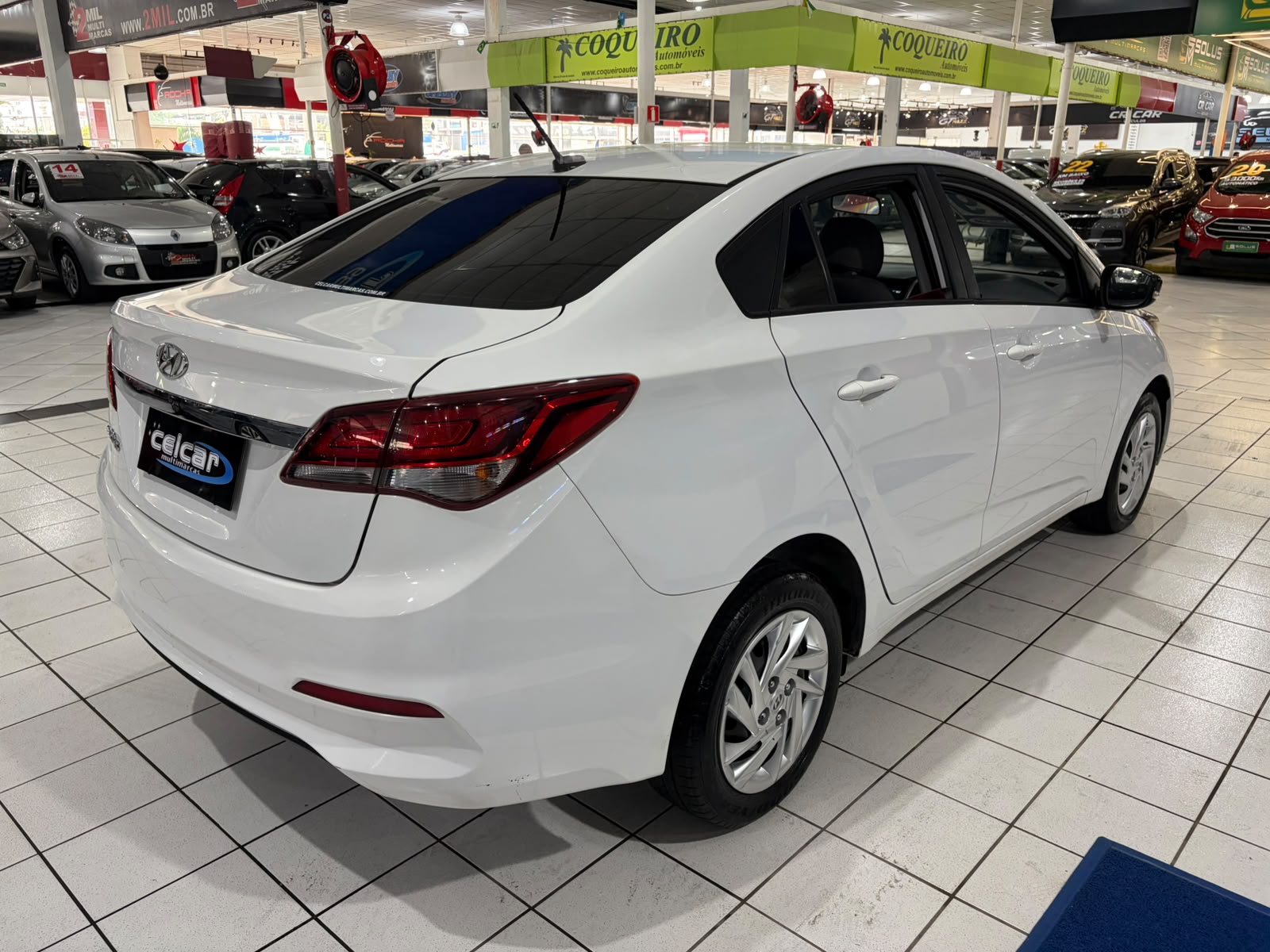 HYUNDAI HB20S