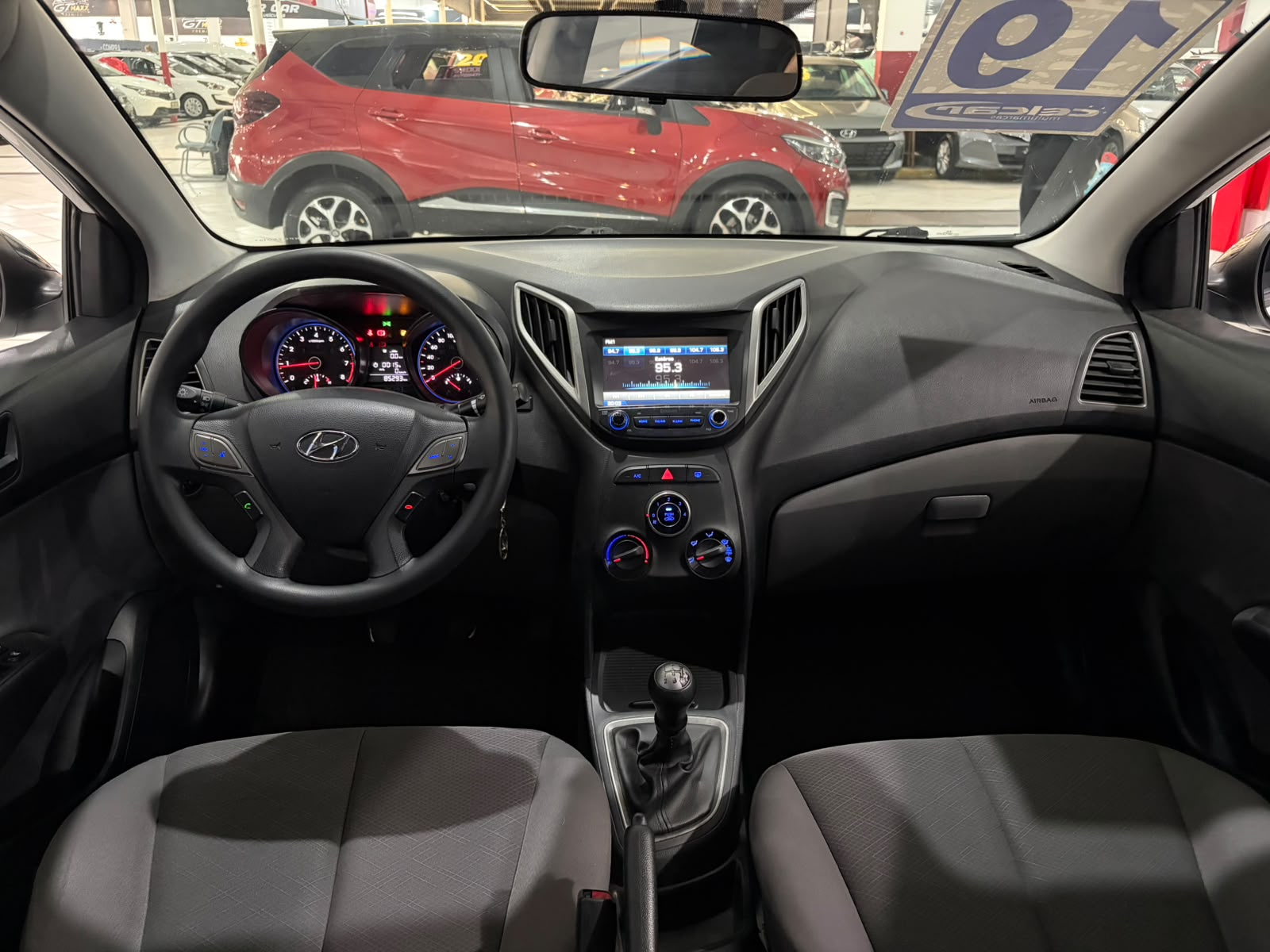 HYUNDAI HB20S
