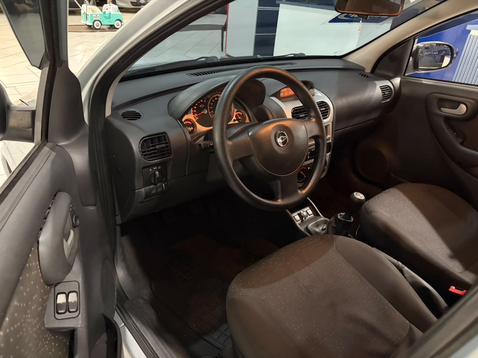 CHEVROLET CORSA