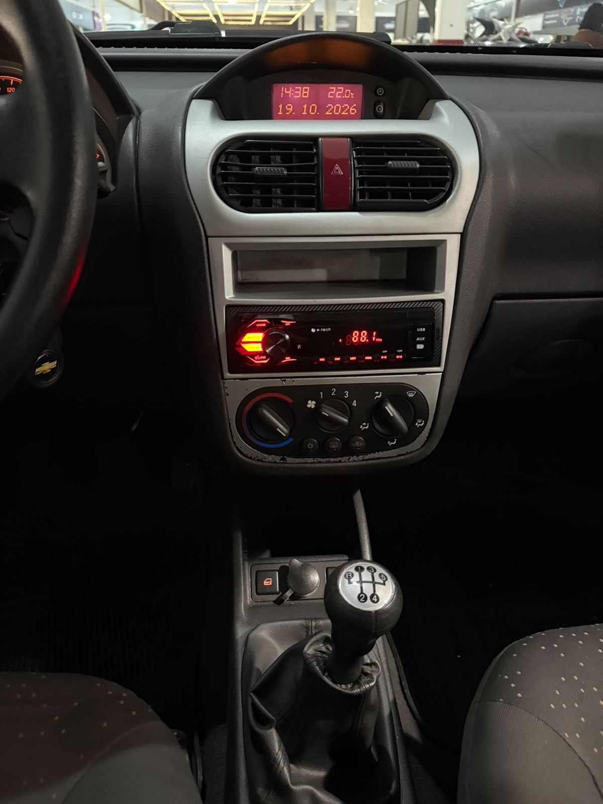 CHEVROLET CORSA
