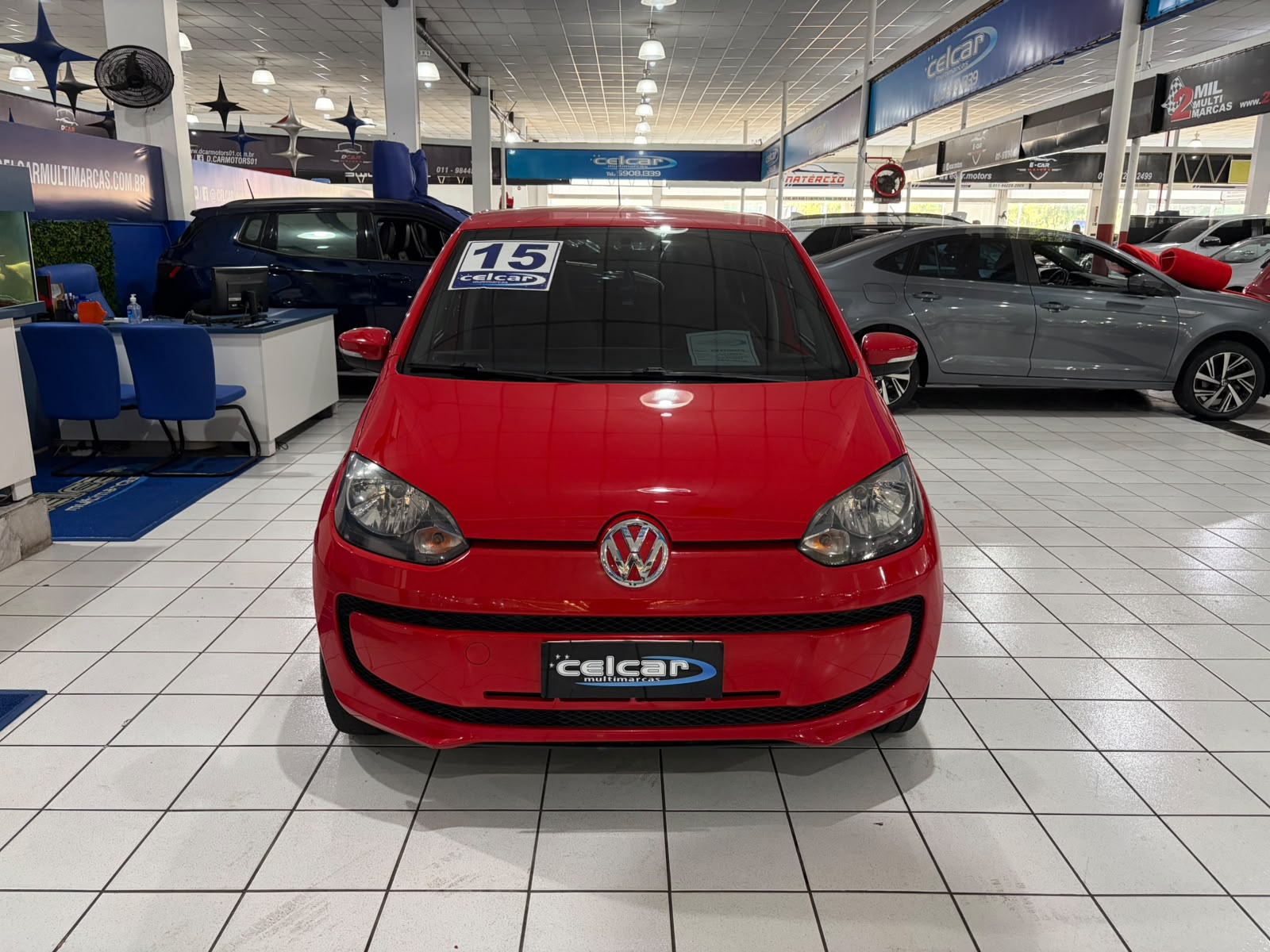 VOLKSWAGEN UP