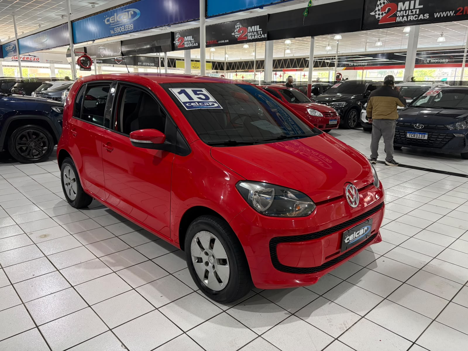 VOLKSWAGEN UP