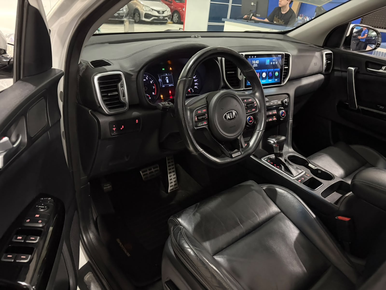 KIA SPORTAGE