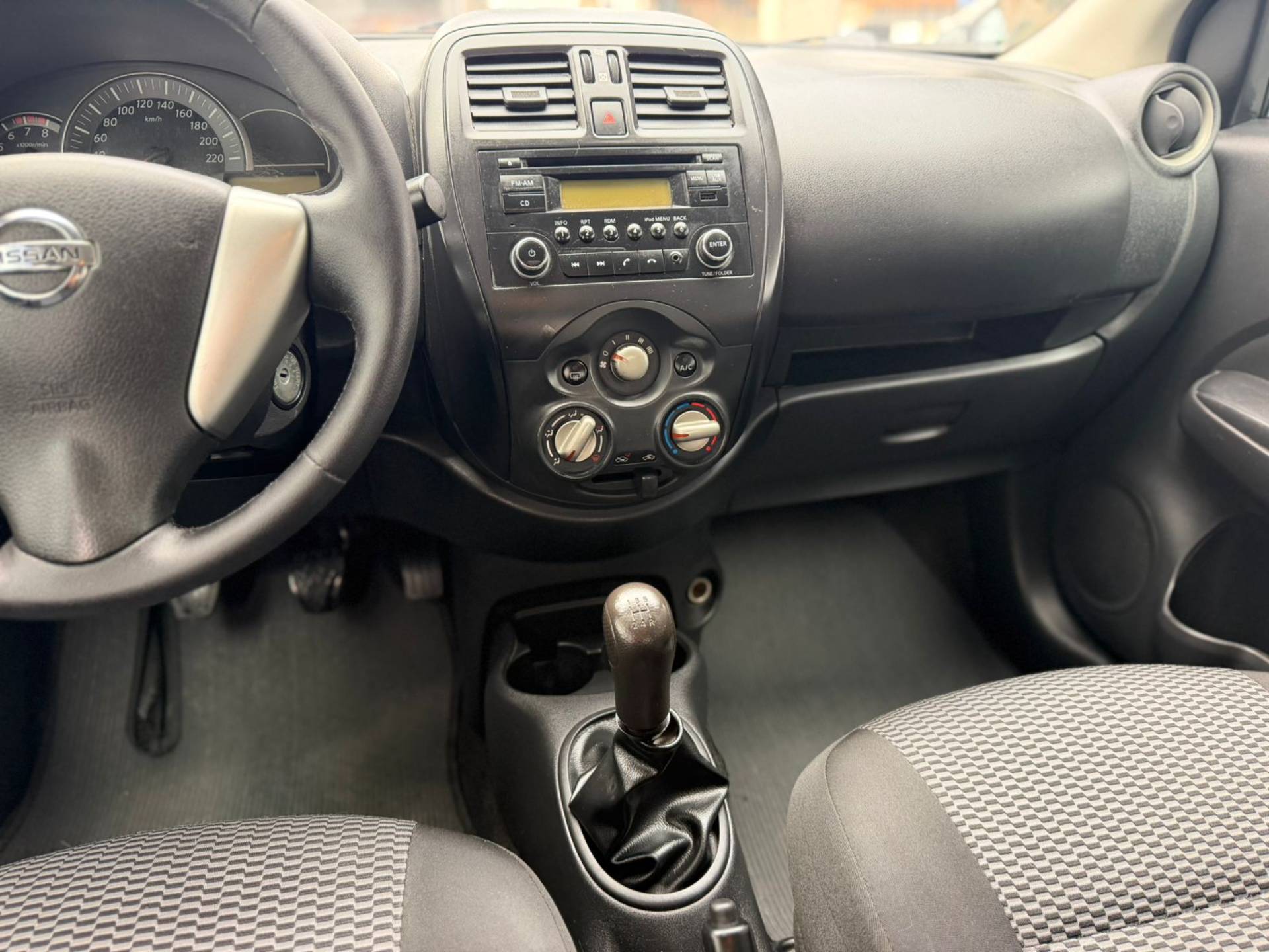 NISSAN VERSA