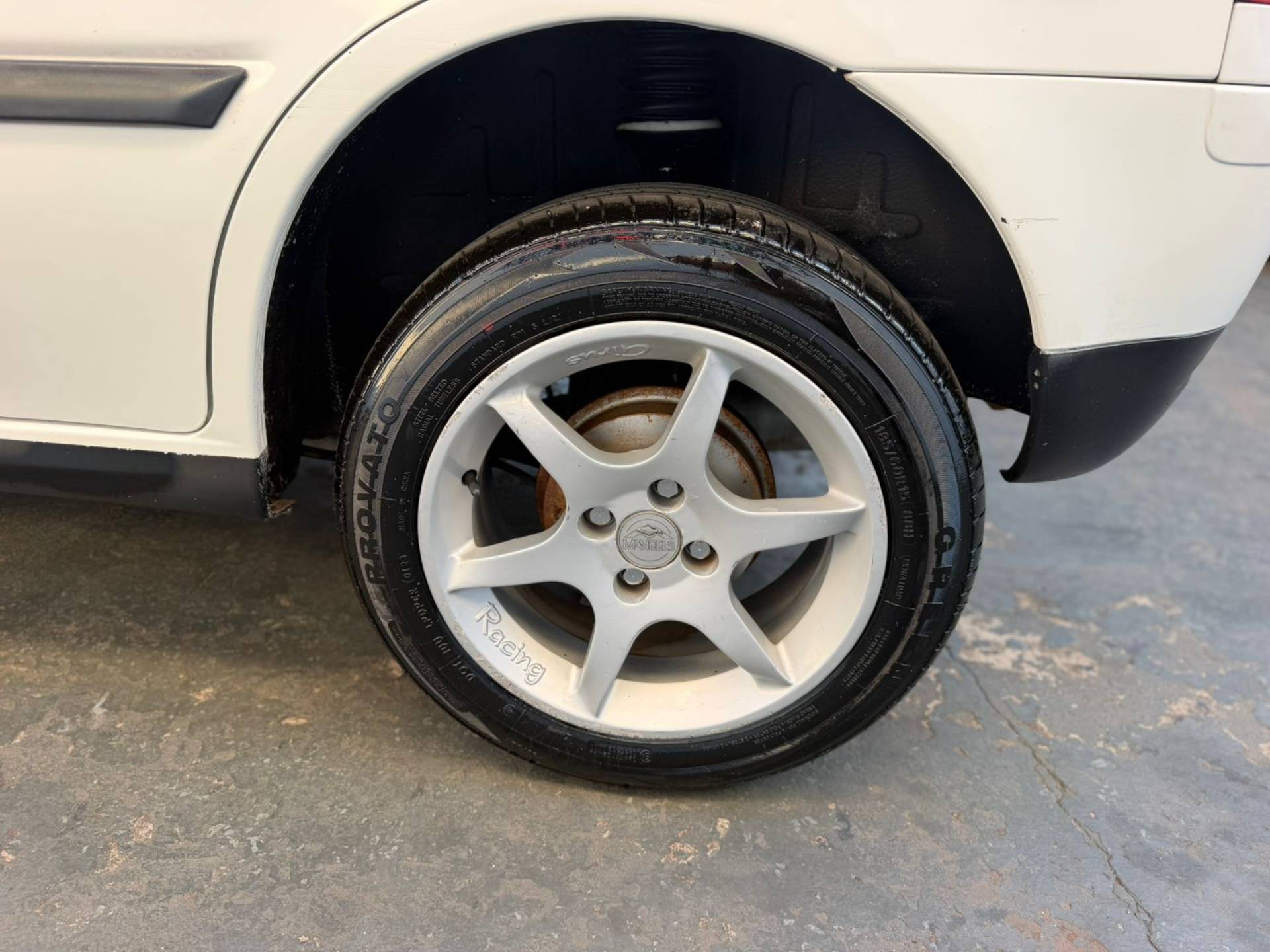 VOLKSWAGEN GOL