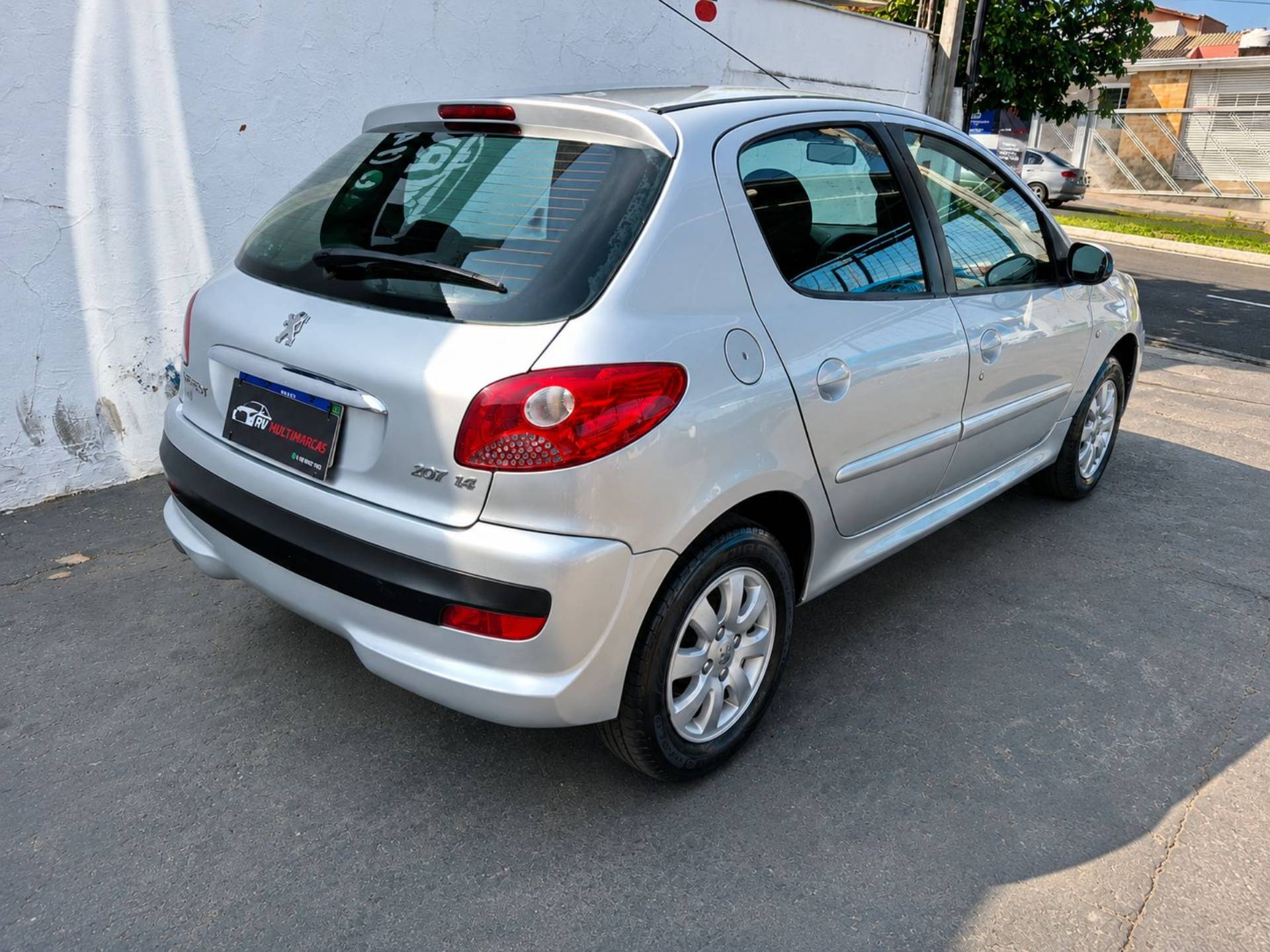PEUGEOT 207