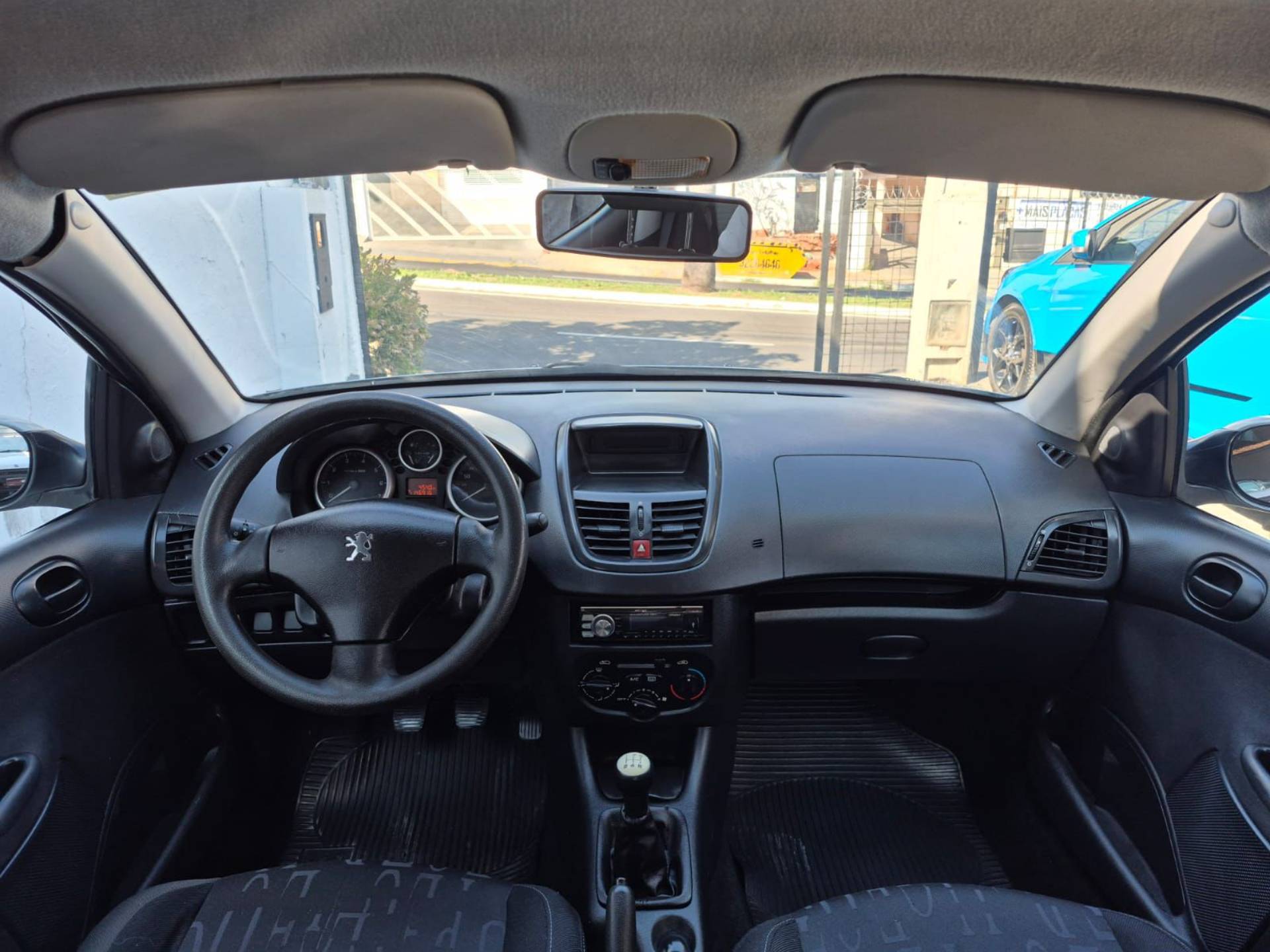 PEUGEOT 207
