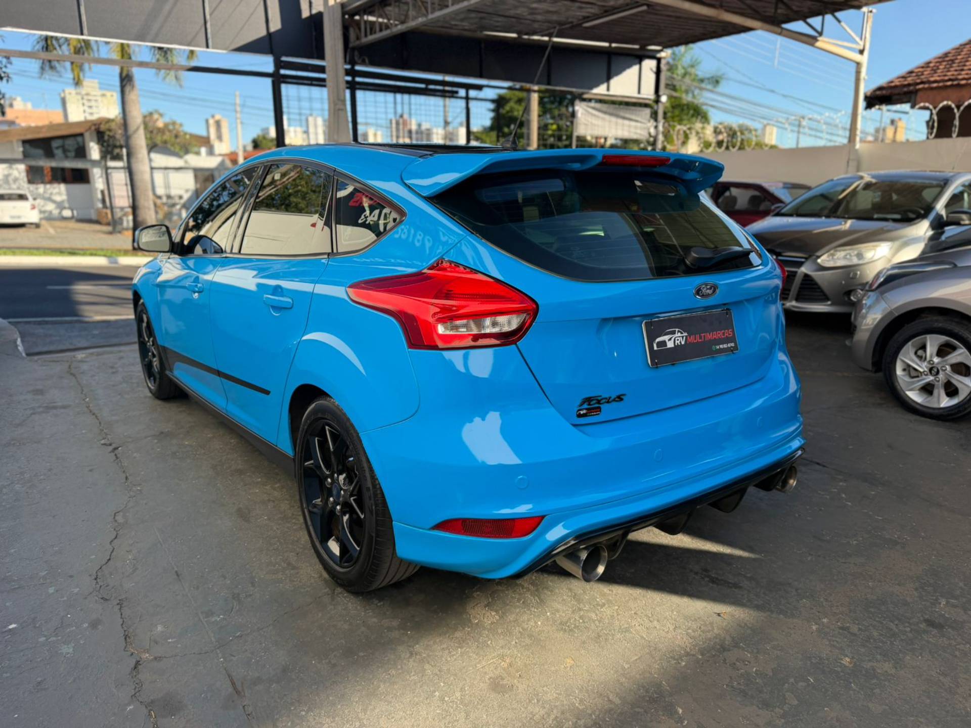 FORD FOCUS