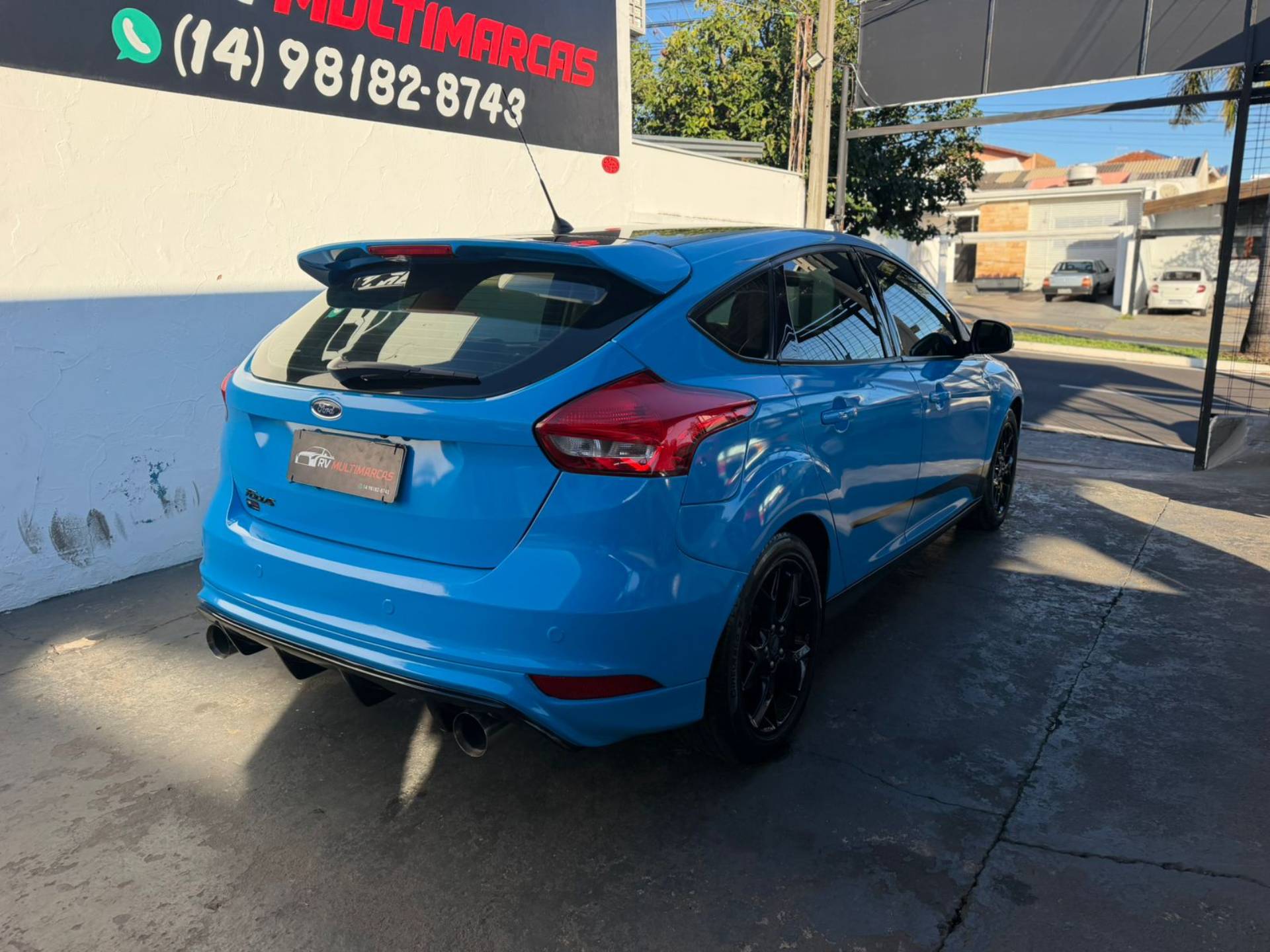 FORD FOCUS