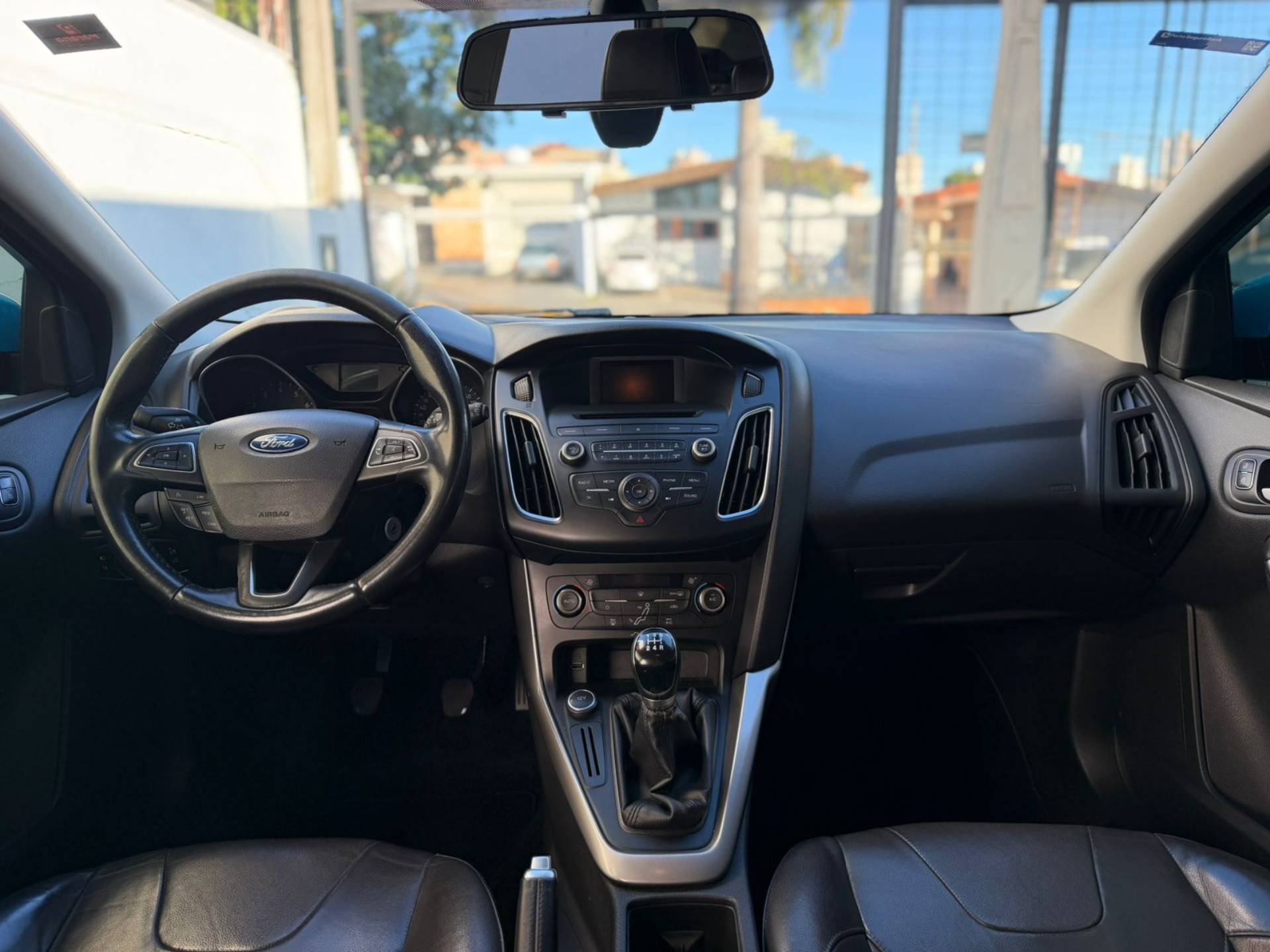 FORD FOCUS