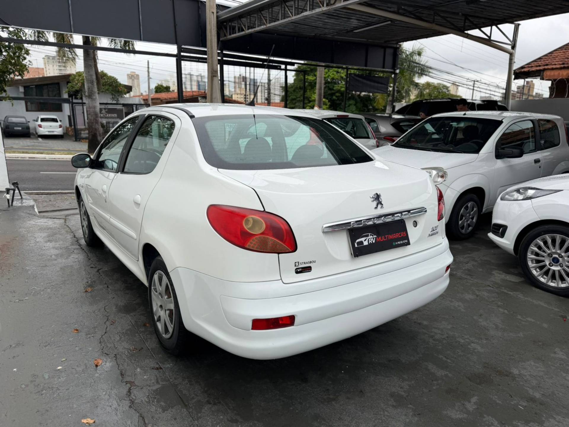 PEUGEOT 207