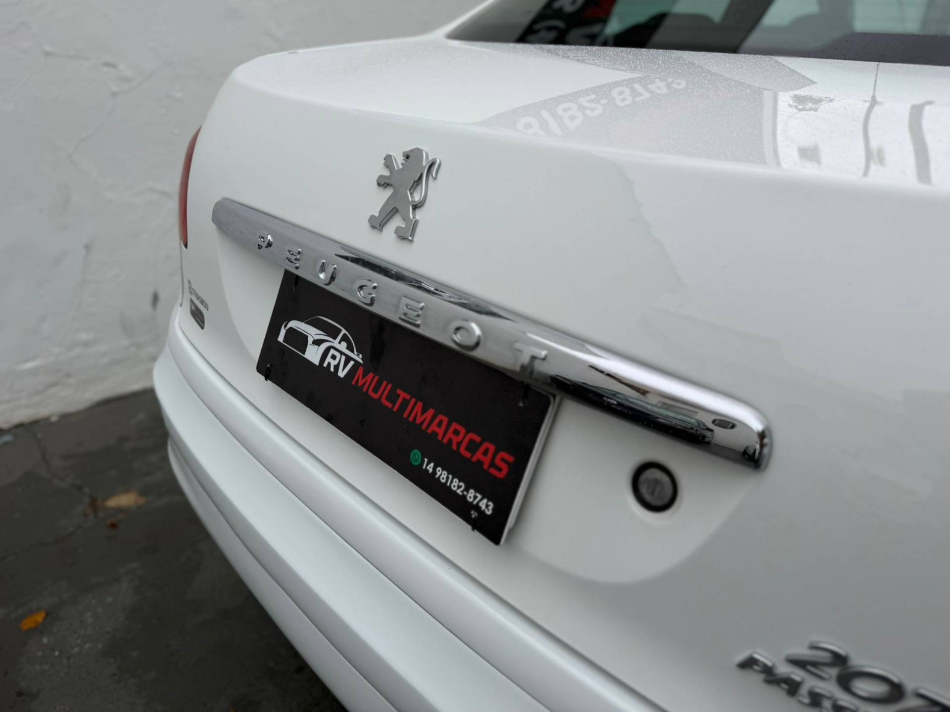 PEUGEOT 207