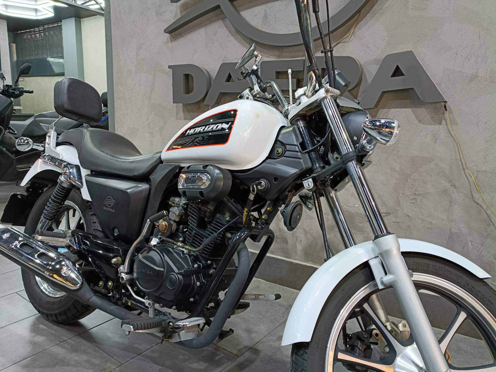 DAFRA HORIZON 150