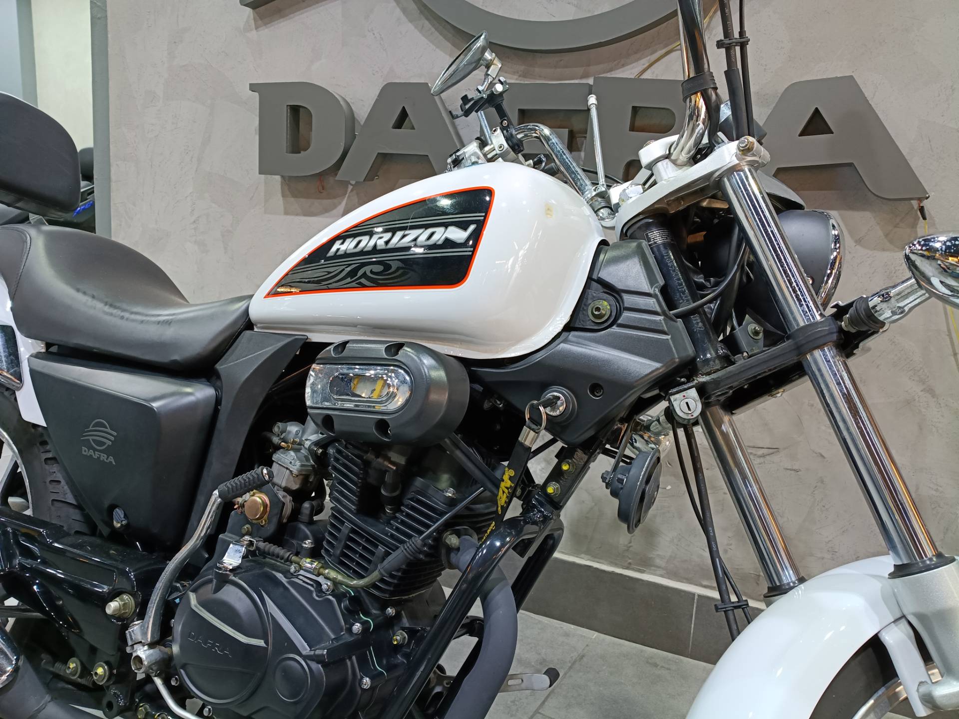 DAFRA HORIZON 150