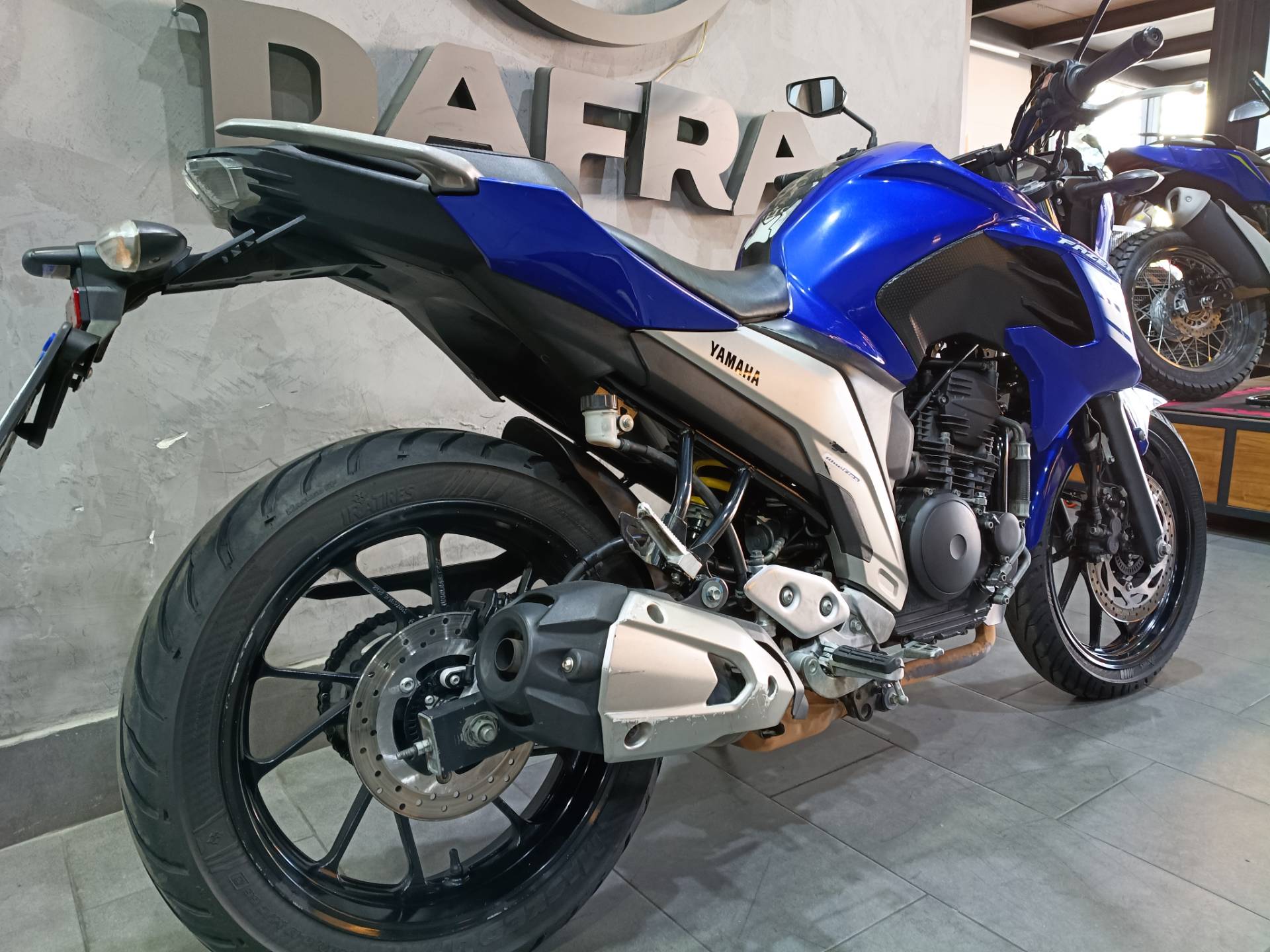 YAMAHA FAZER 250 BLUEFLEX