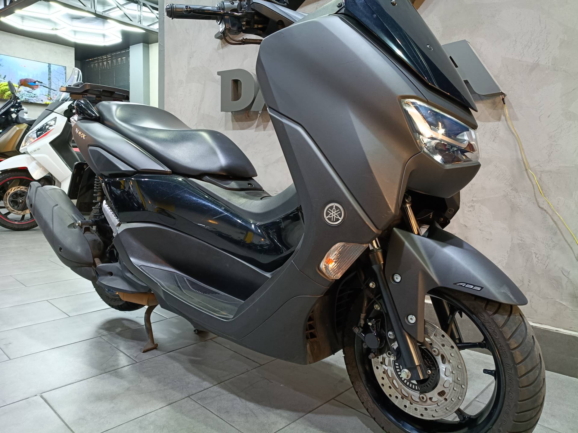 YAMAHA NMAX 160 ABS