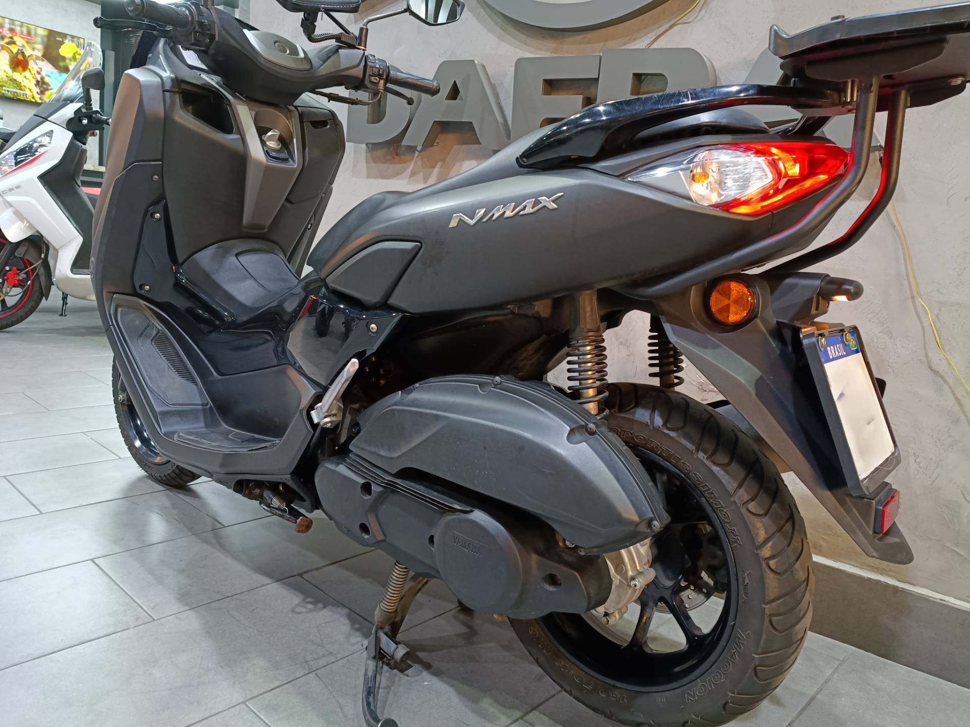 YAMAHA NMAX 160 ABS