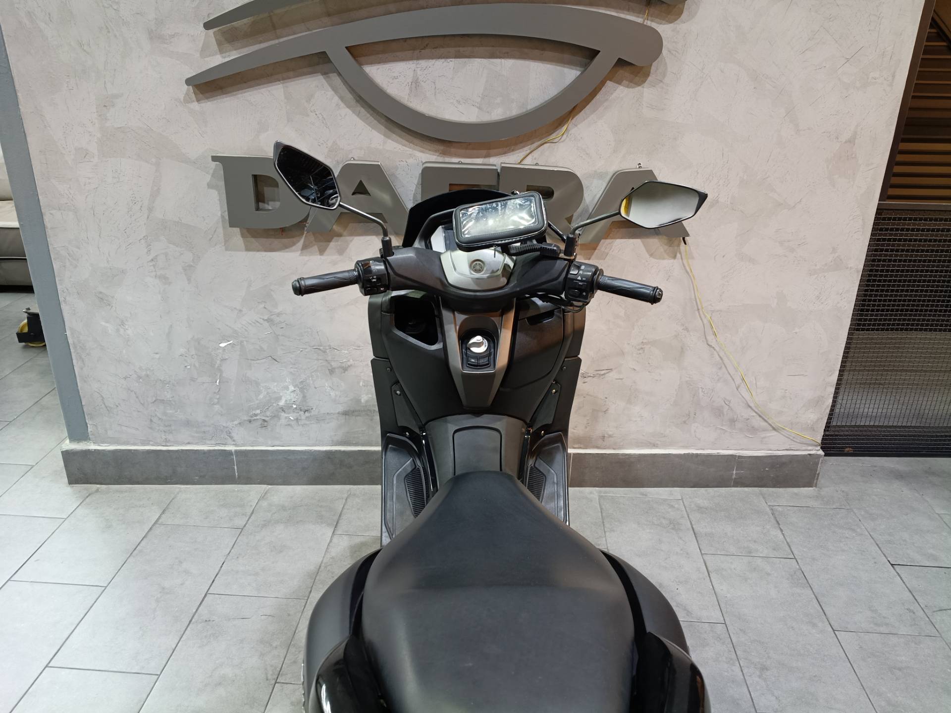 YAMAHA NMAX 160 ABS