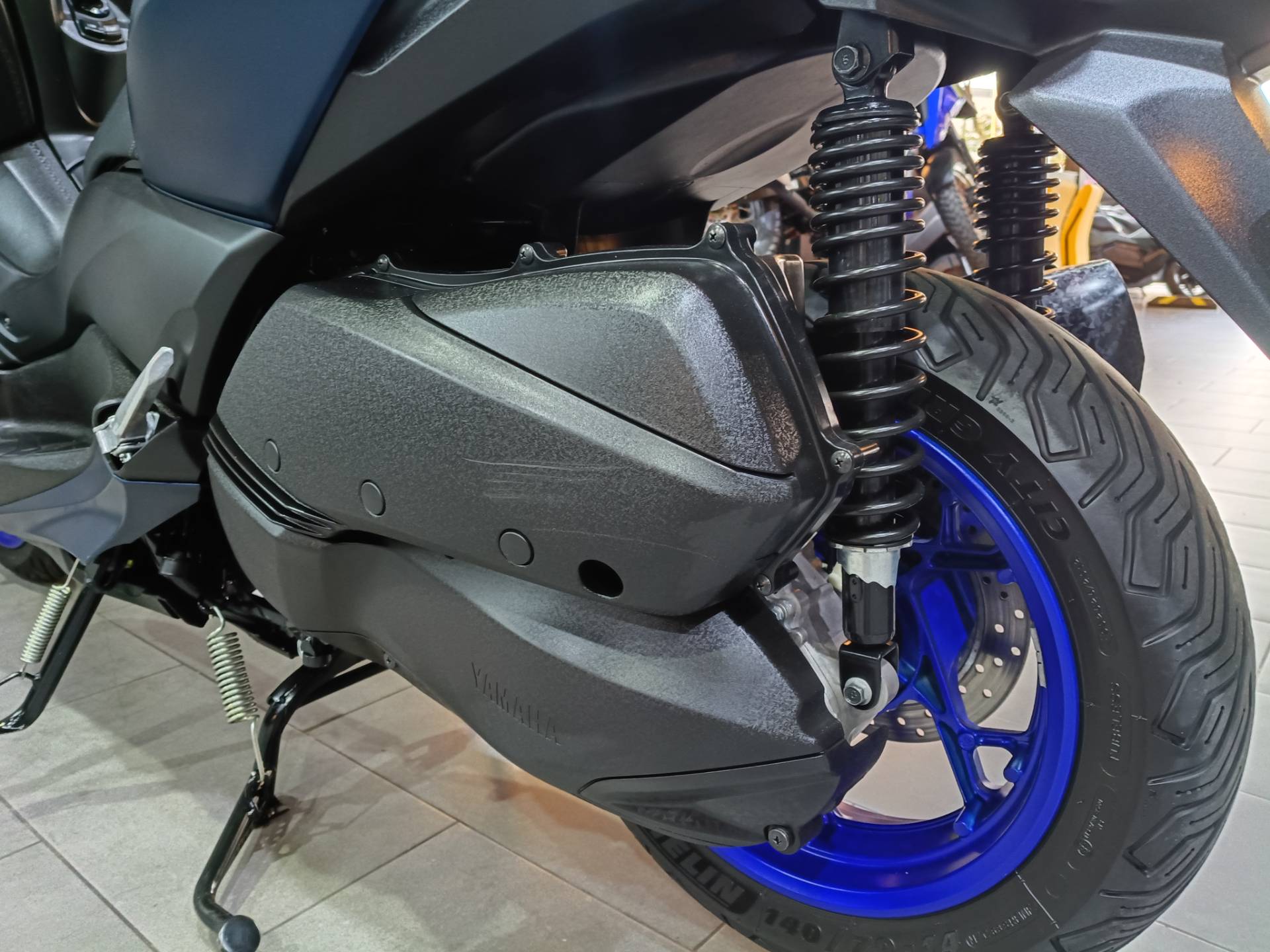 YAMAHA XMAX ABS