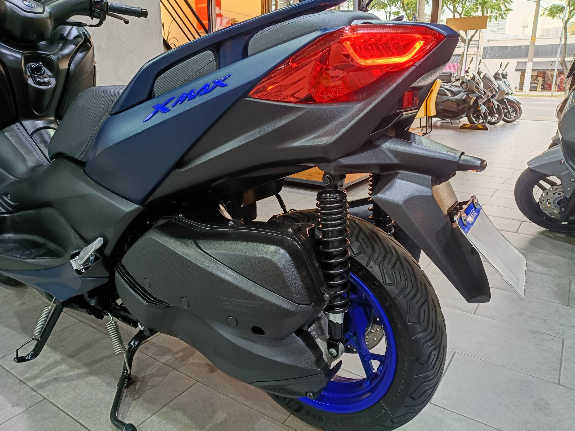 YAMAHA XMAX ABS