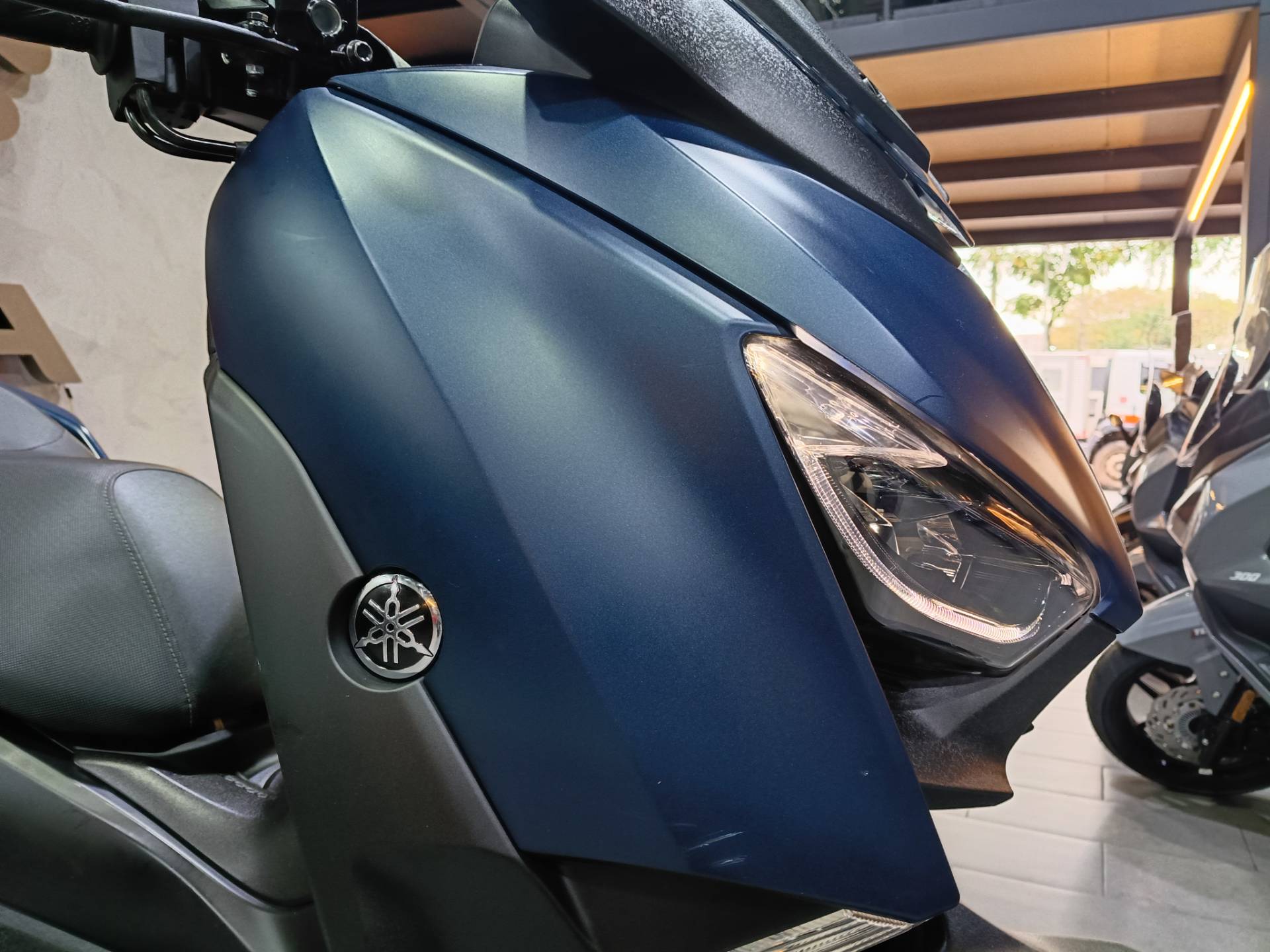YAMAHA XMAX ABS
