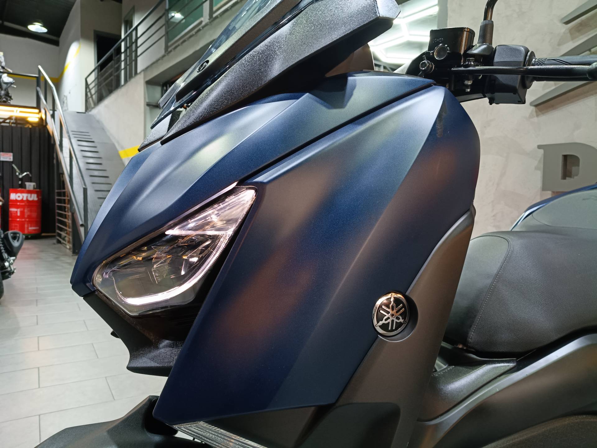 YAMAHA XMAX ABS