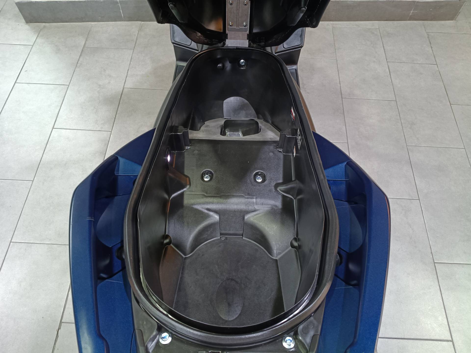 YAMAHA XMAX ABS