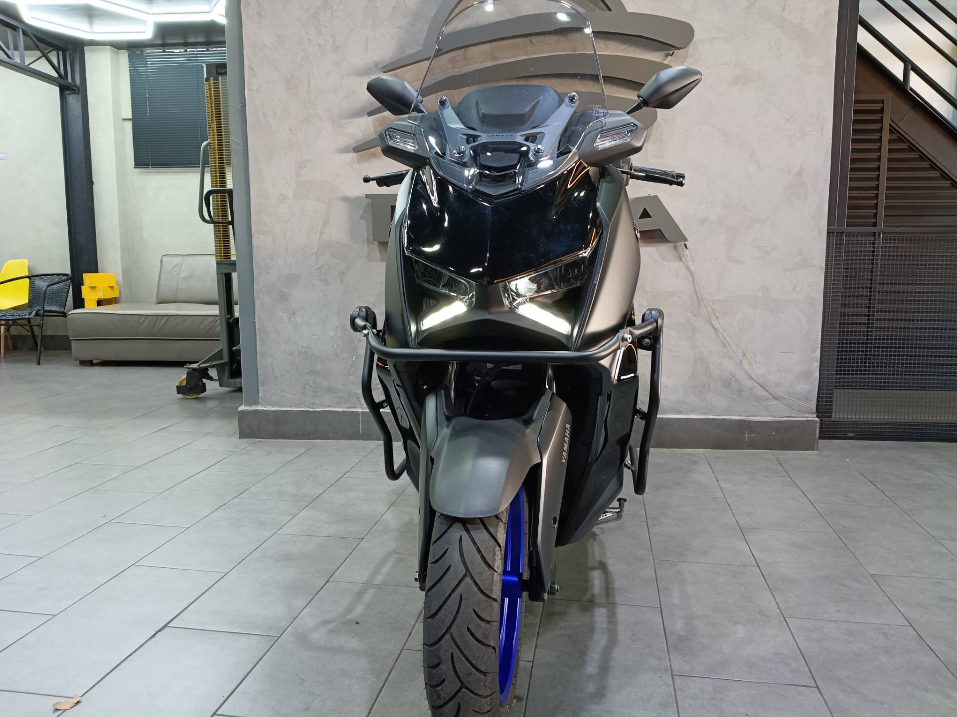 YAMAHA XMAX 300 CONNECTED ABS